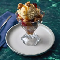 Lily Ice Cream Sundae Glass